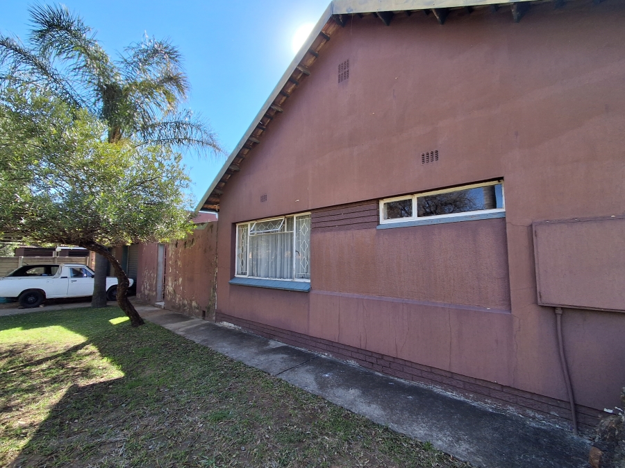 4 Bedroom Property for Sale in Wilkeville North West